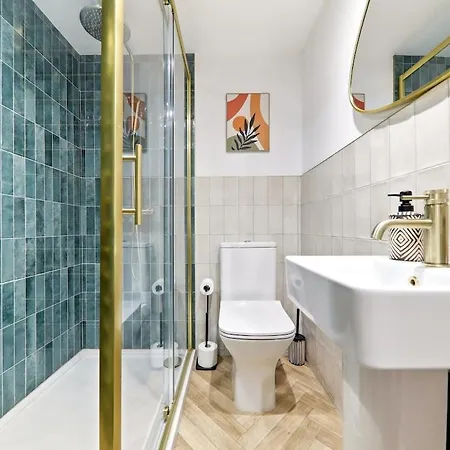 Tatil Evi Mayfield 98 Stylish Townhouse With Hot Tub *
